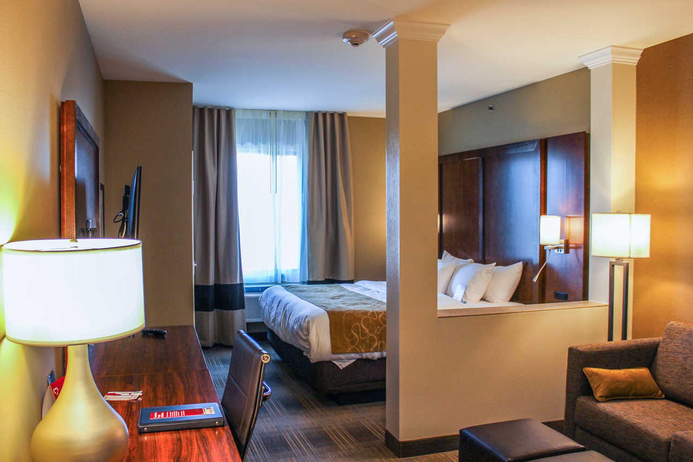 Comfort Suites University Brookings Esterno foto