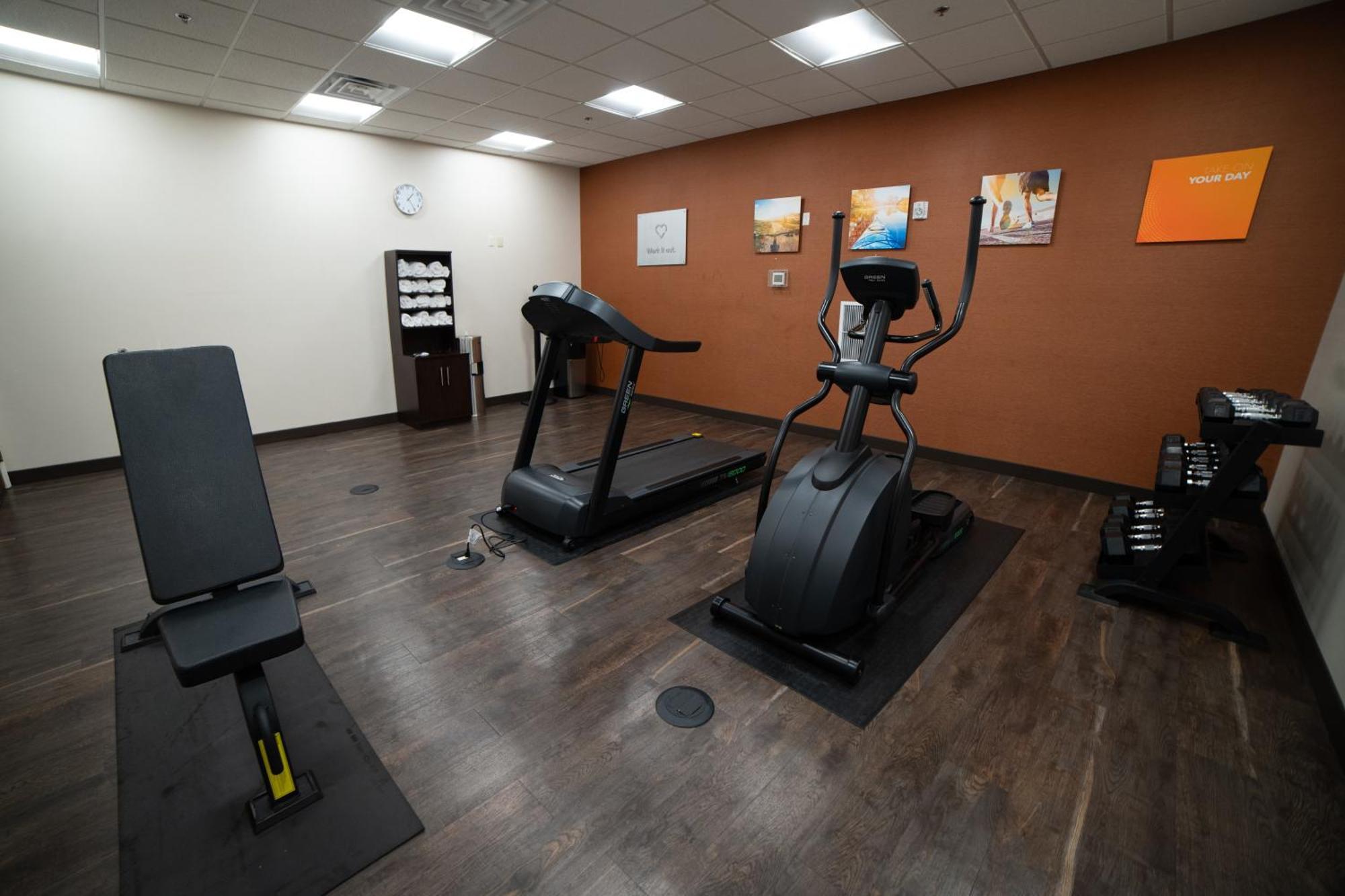 Comfort Suites University Brookings Esterno foto