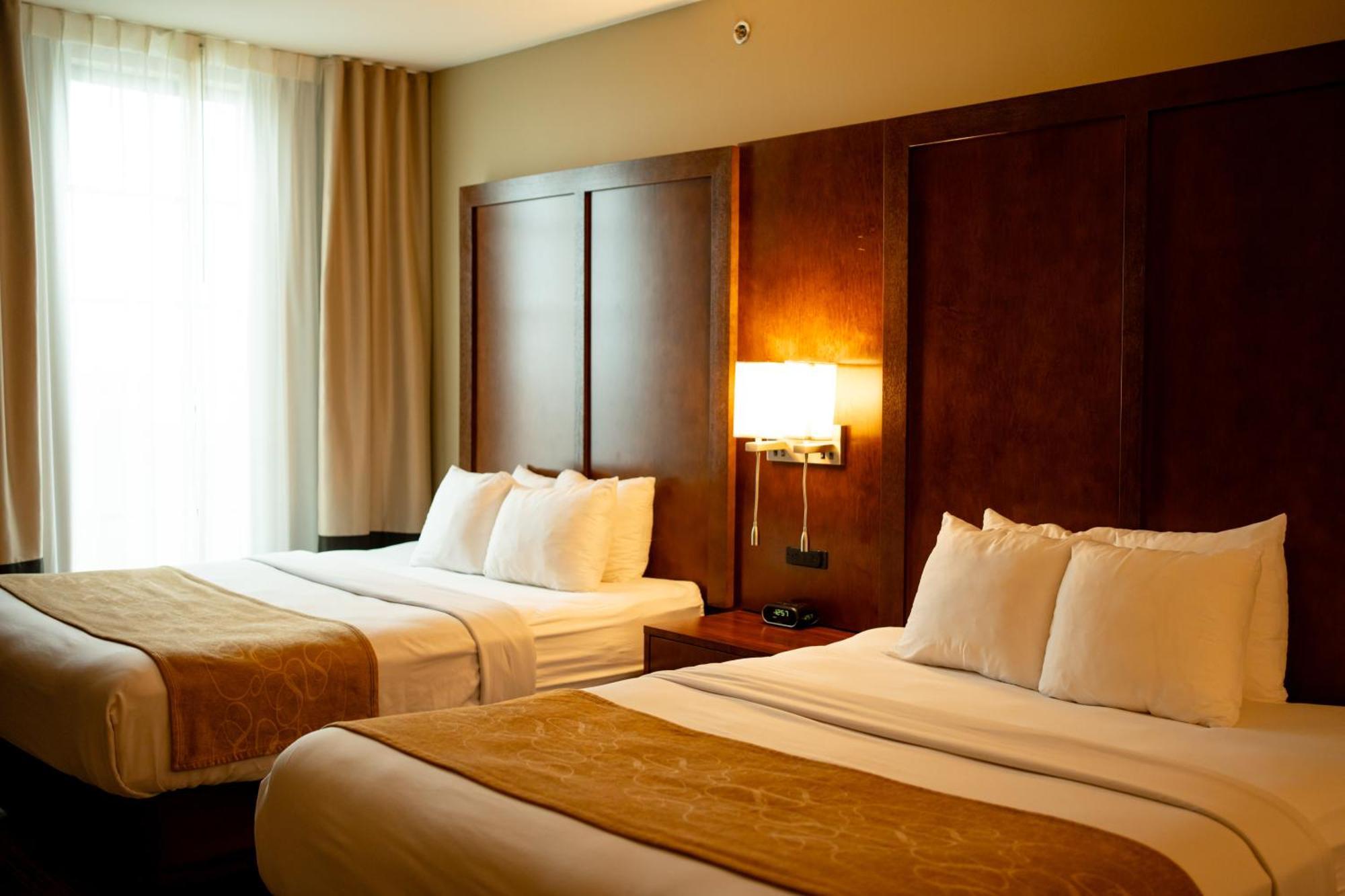 Comfort Suites University Brookings Esterno foto