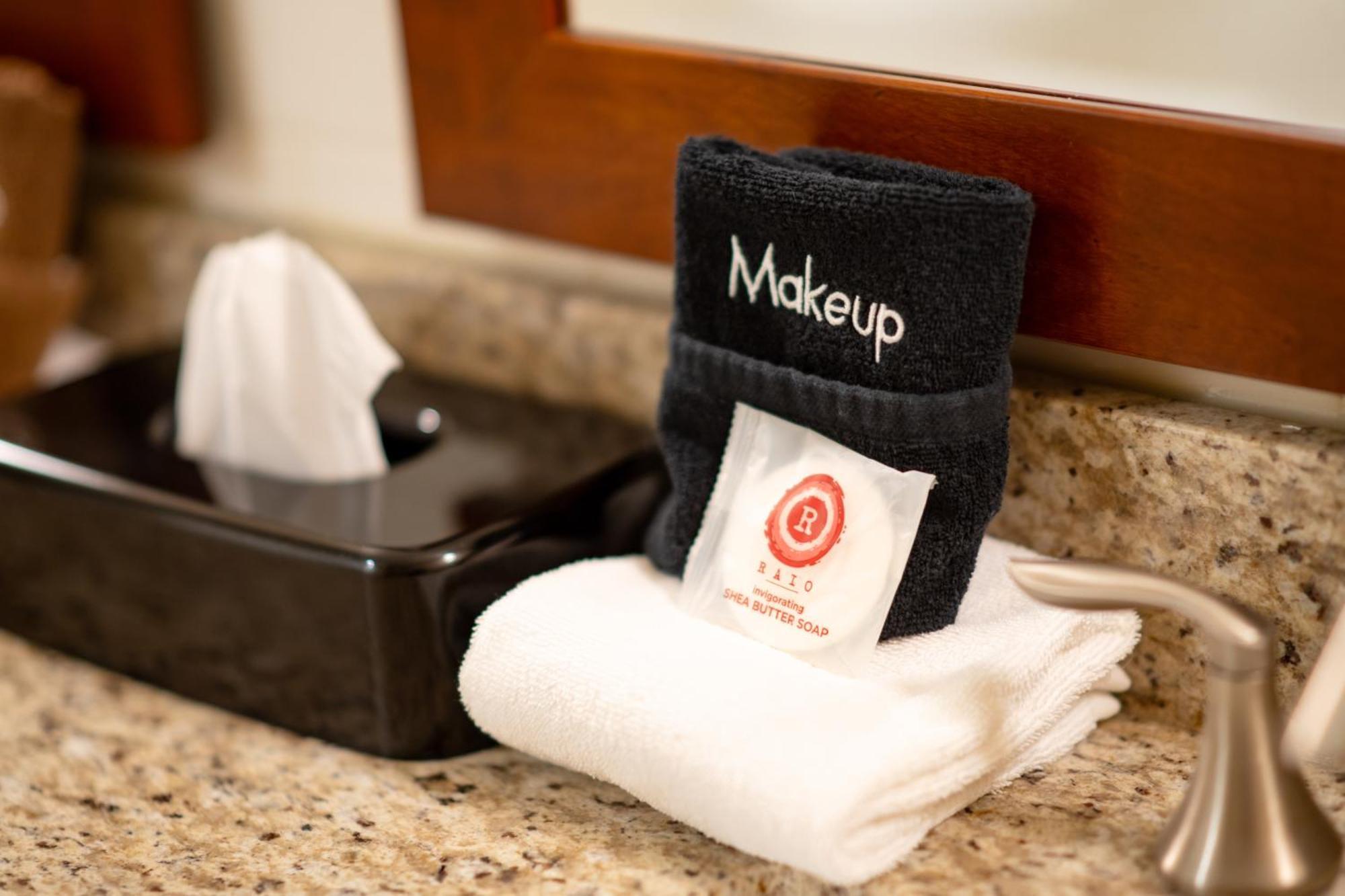 Comfort Suites University Brookings Esterno foto