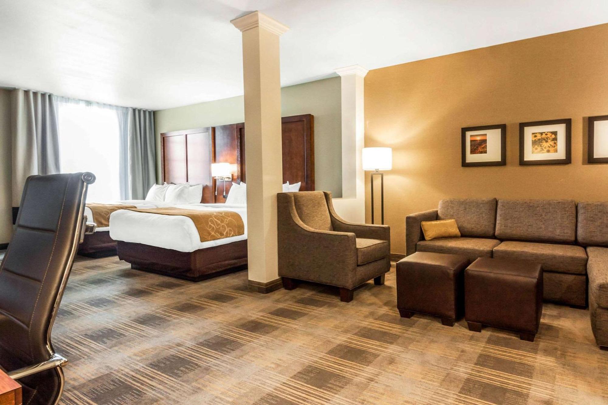 Comfort Suites University Brookings Esterno foto