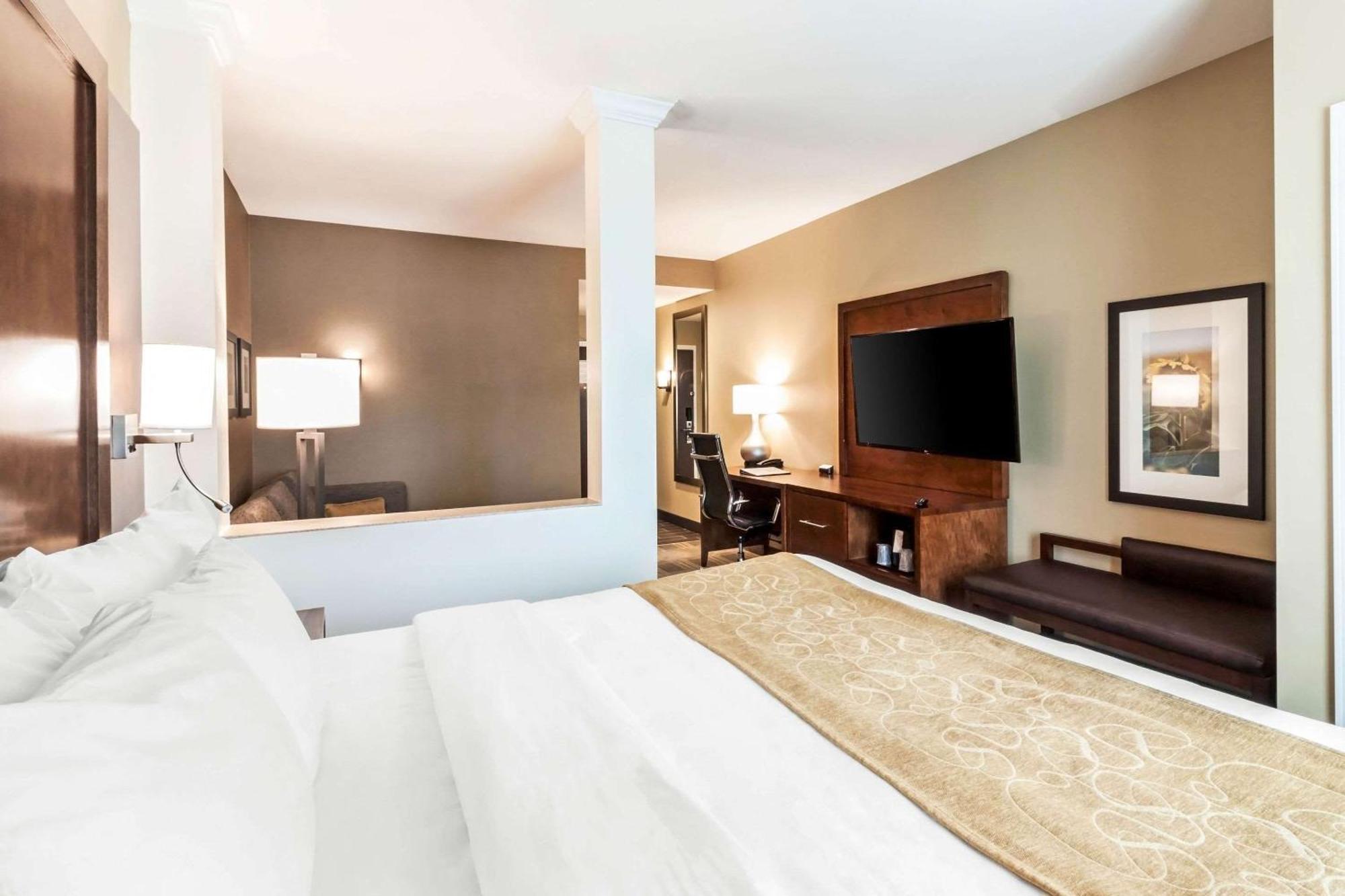 Comfort Suites University Brookings Esterno foto