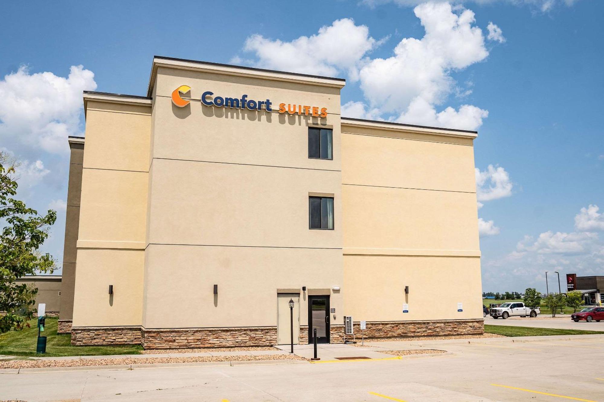 Comfort Suites University Brookings Esterno foto