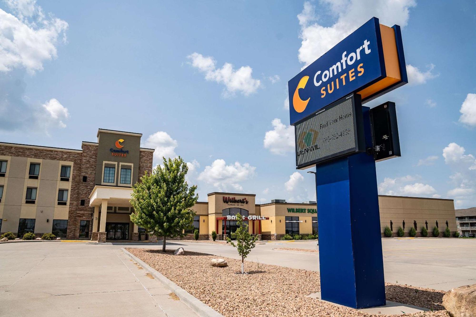 Comfort Suites University Brookings Esterno foto